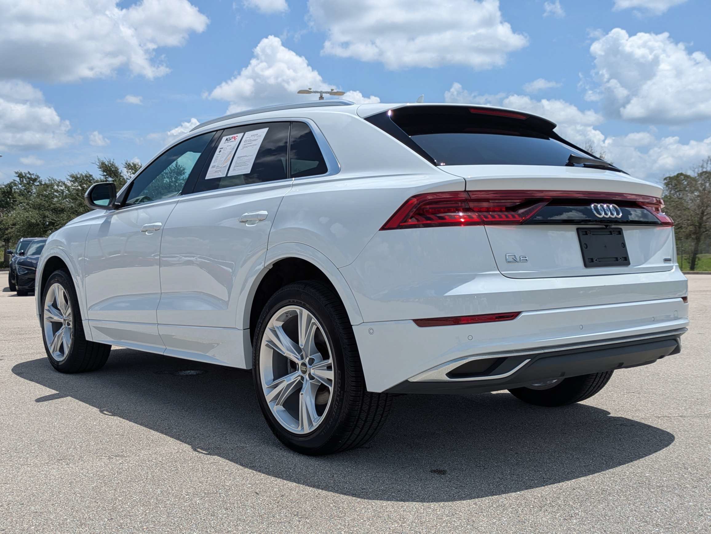 Used 2023 Audi Q8 Premium AWD/4WD image 7