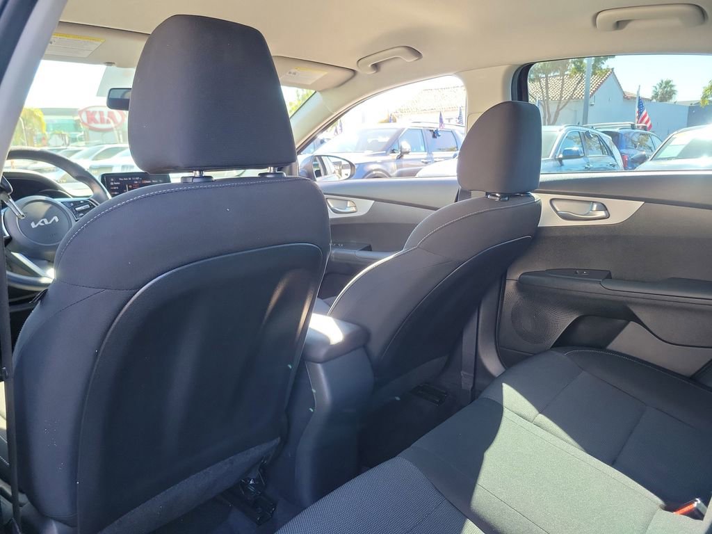 Used 2023 Kia Forte LXS w/ LXS Technology Package image 12