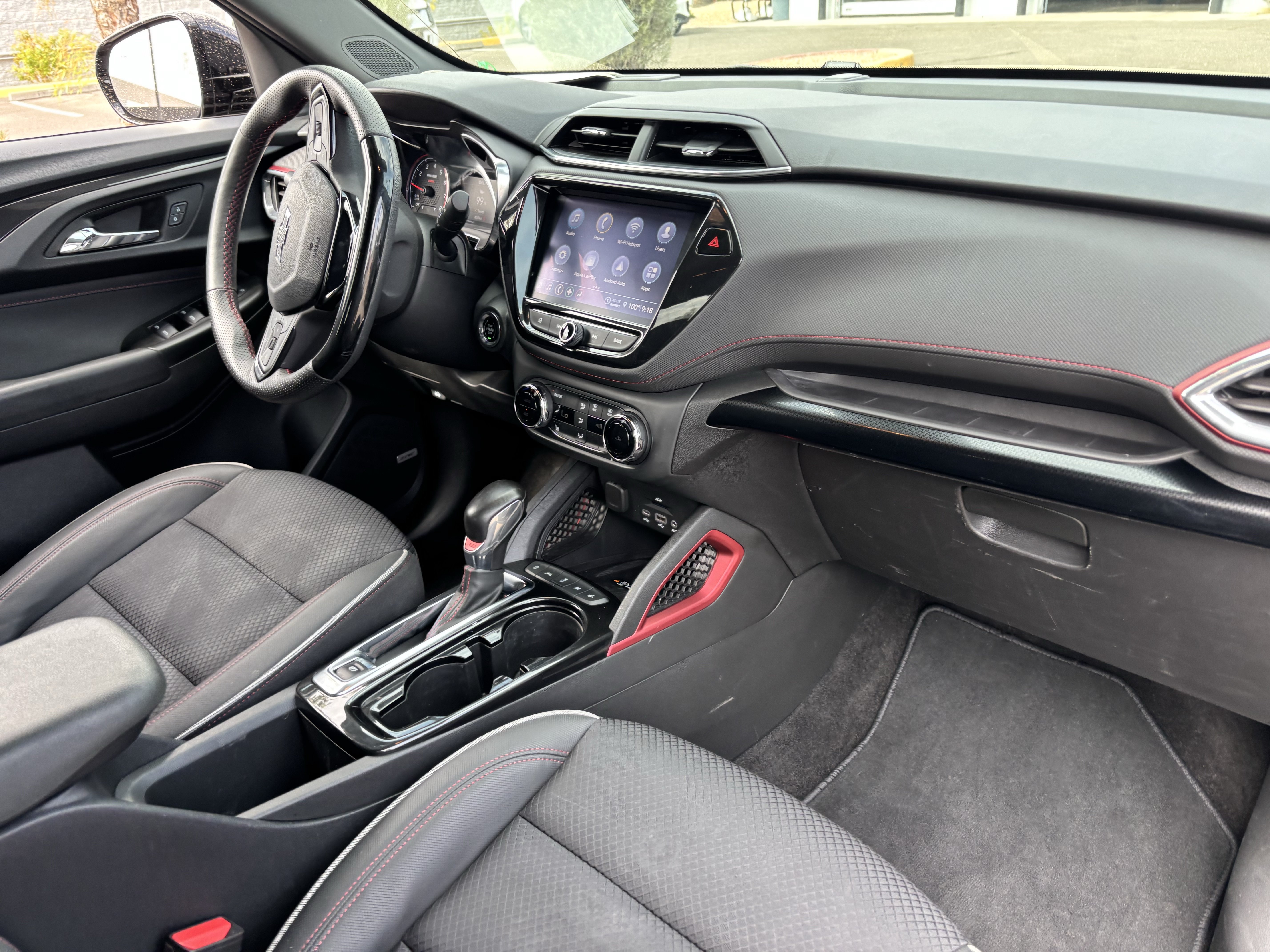 Used 2022 Chevrolet TrailBlazer RS w/ Technology Package FWD image 11