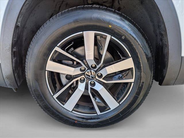 Used 2021 Volkswagen Atlas SE FWD image 24
