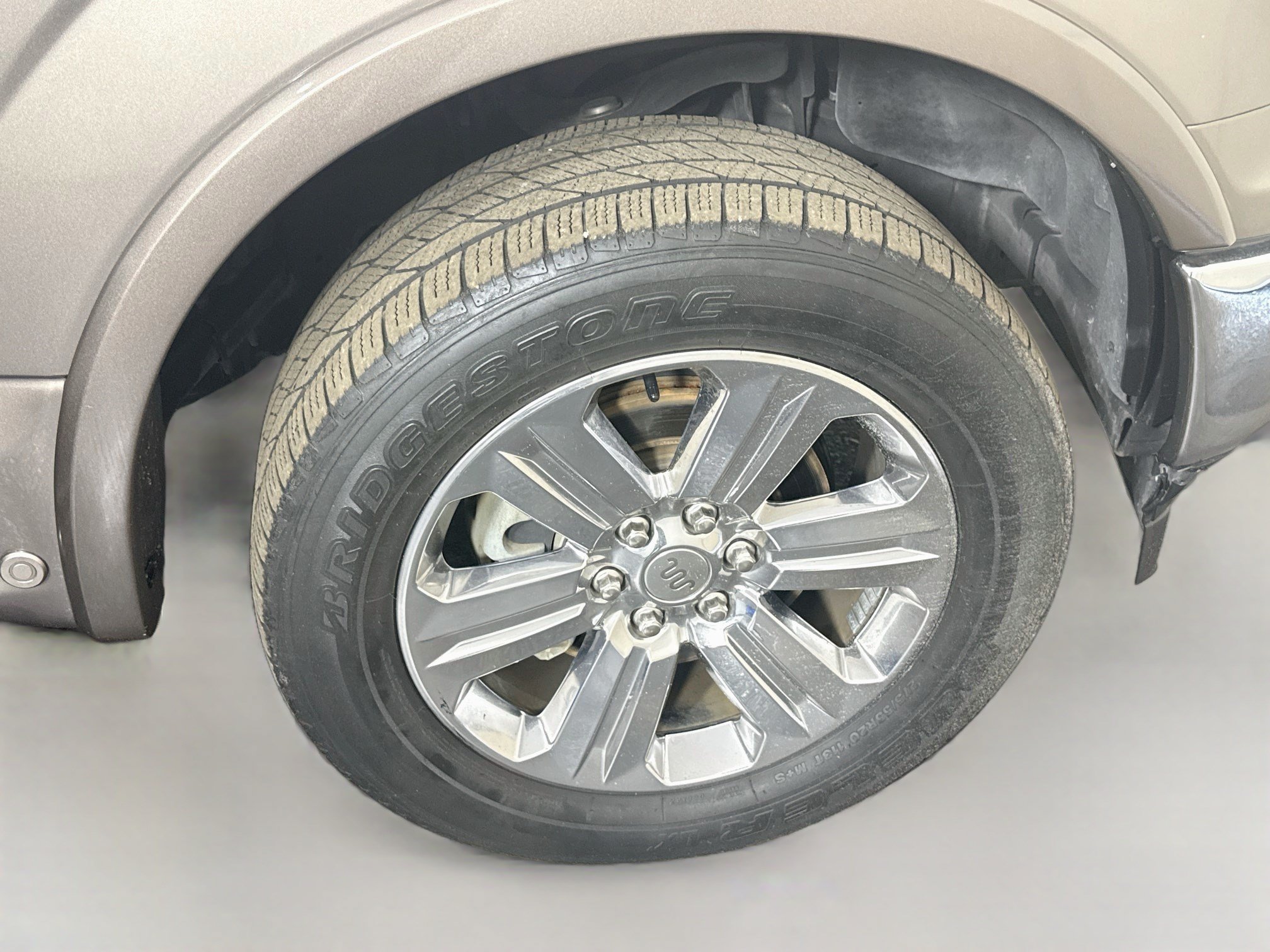Used 2019 Ford F150 King Ranch w/ Equipment Group 601A Luxury AWD/4WD image 32