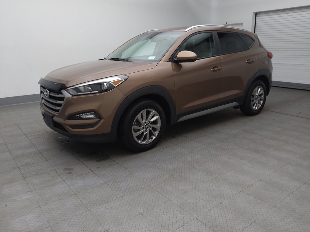 Used 2017 Hyundai Tucson SE image 2