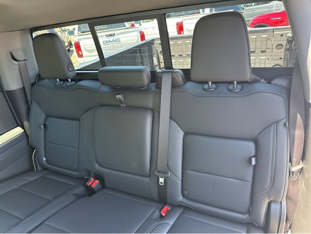 New 2026 GMC Sierra 1500 SLT w/ SLT Premium Plus Package AWD/4WD image 18
