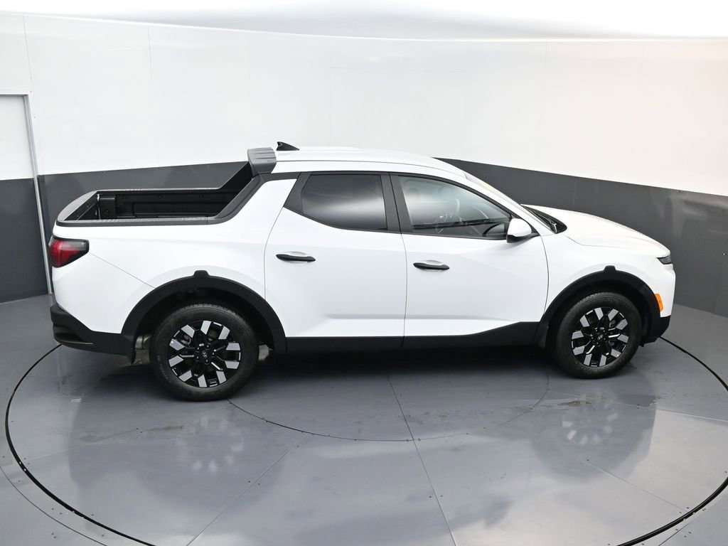 Certified 2025 Hyundai Santa Cruz SE image 15