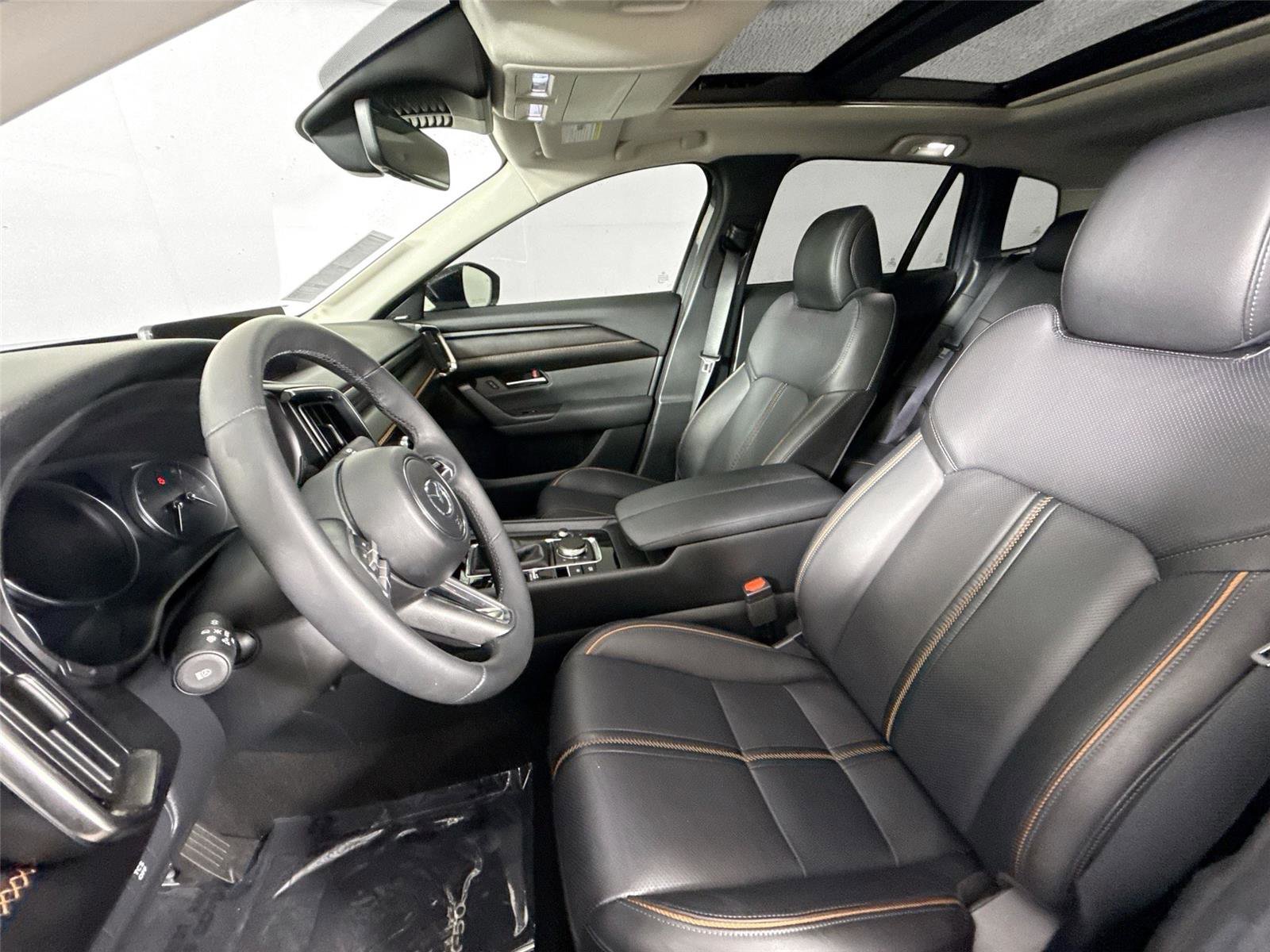Certified 2025 MAZDA CX-50 AWD 2.5 S w/ Premium Plus Pkg image 3