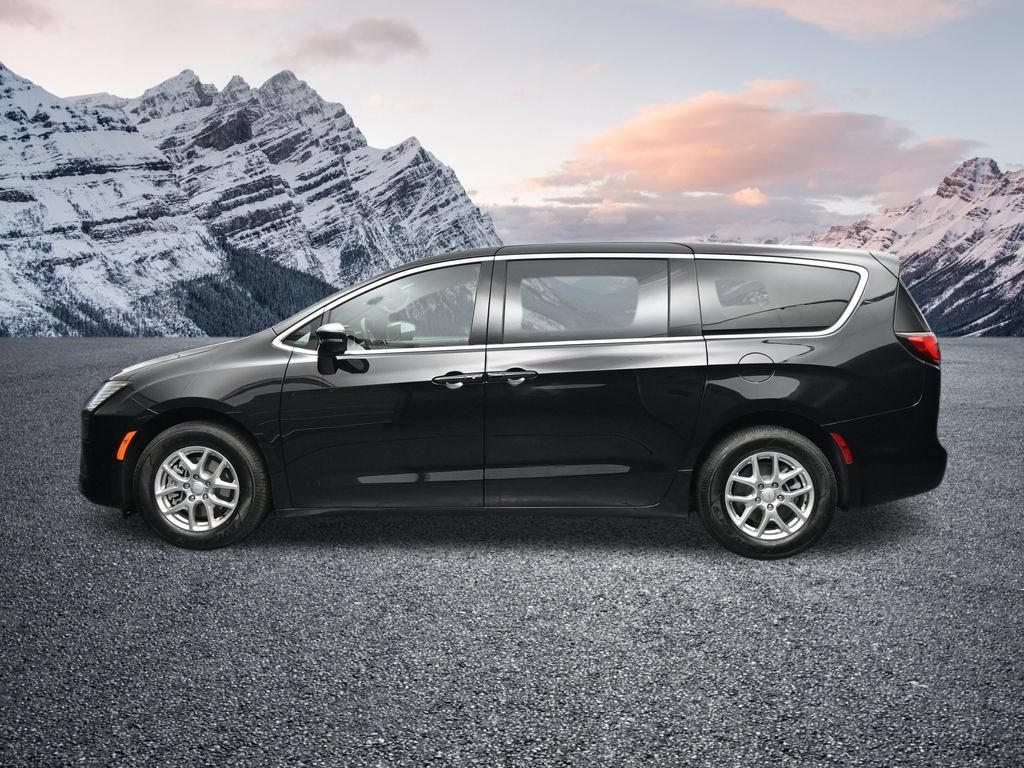 New 2027 Chrysler Pacifica Select FWD image 2