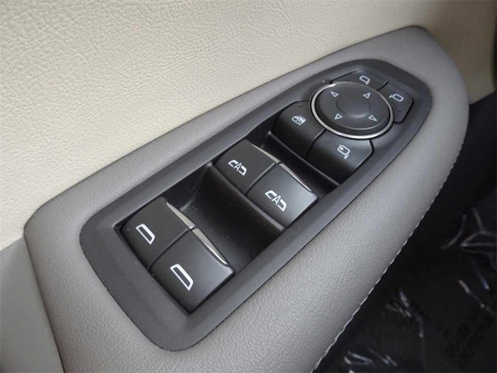 Certified 2023 Cadillac XT5 Premium Luxury w/ LPO, Floor Liner Package image 23