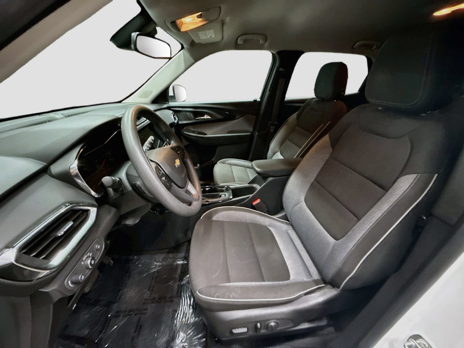 Used 2022 Chevrolet TrailBlazer LT w/ Convenience Package AWD/4WD image 24