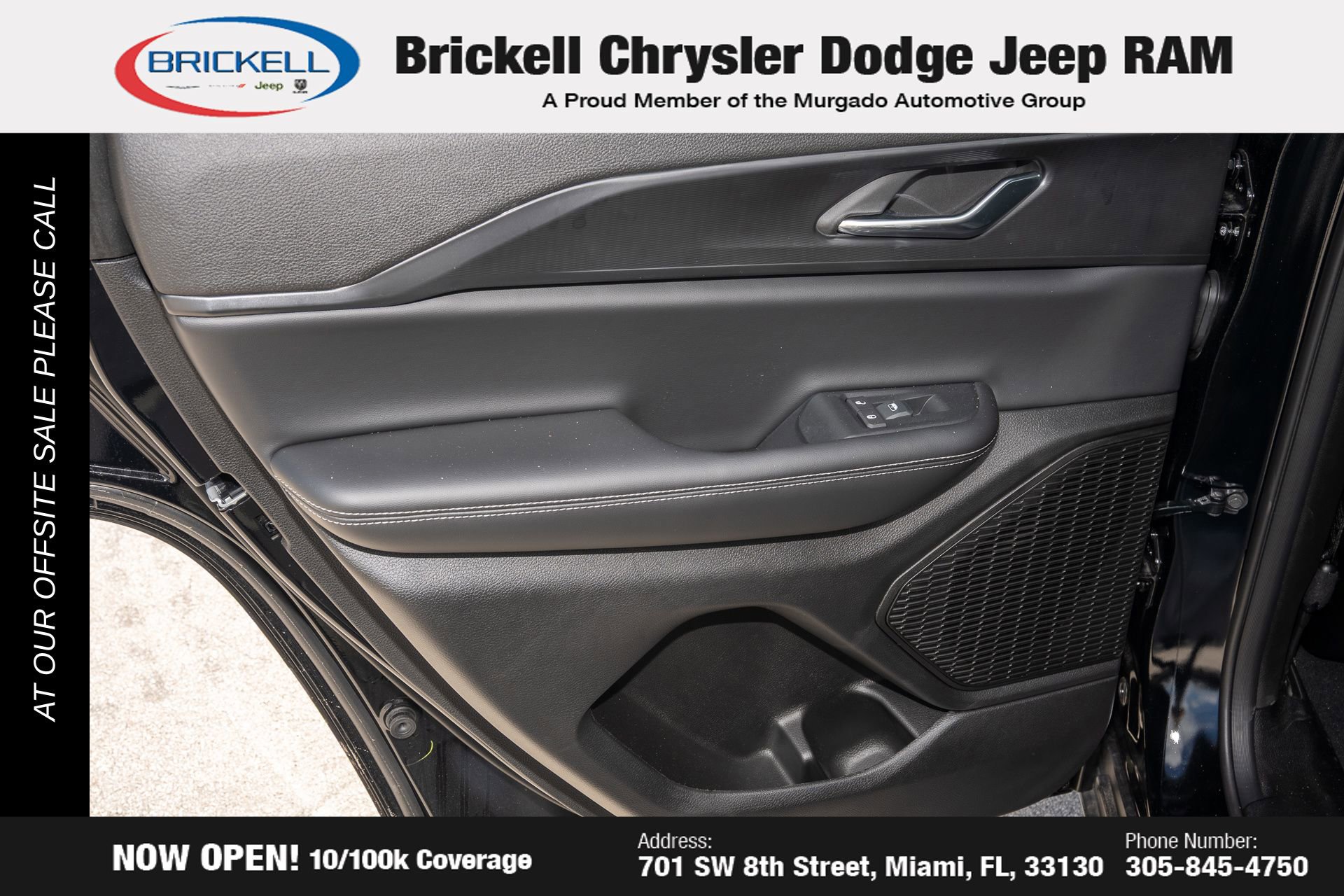 Used 2025 Jeep Grand Cherokee Laredo image 11