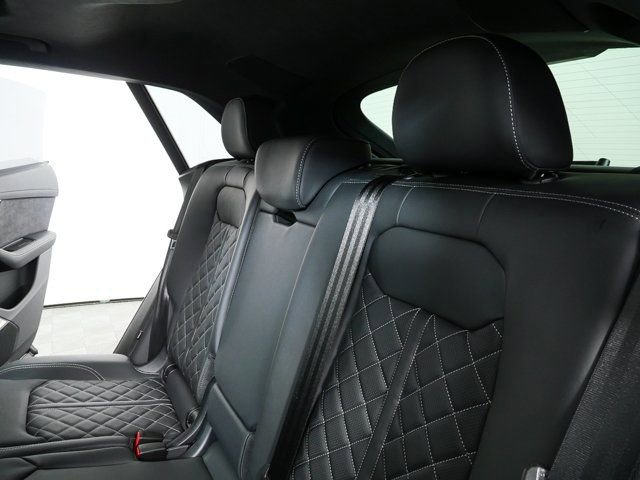 New 2026 Audi SQ8 Prestige image 22