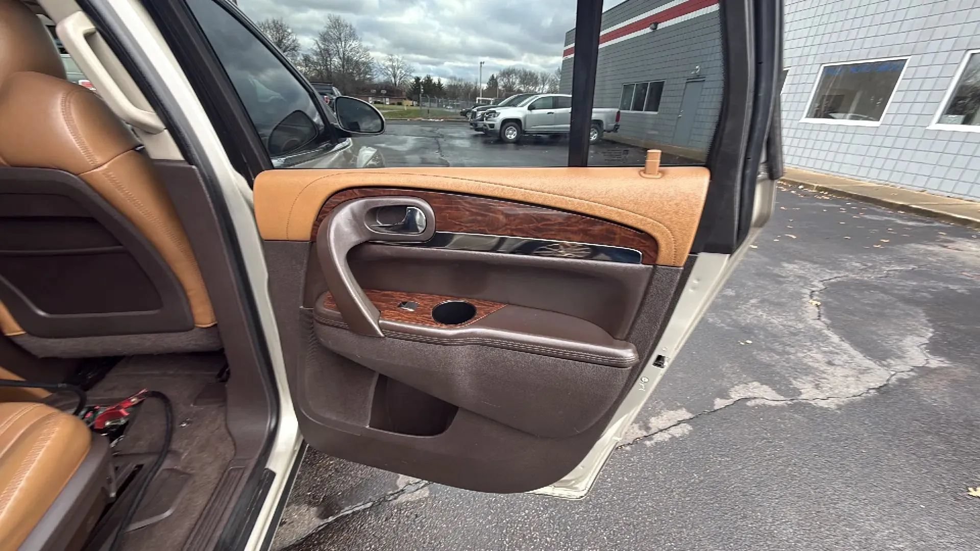 Used 2015 Buick Enclave Leather FWD image 15