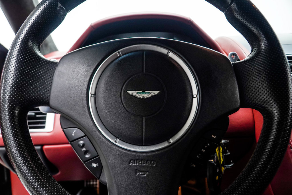 Used 2007 Aston Martin V8 Vantage Coupe RWD image 33