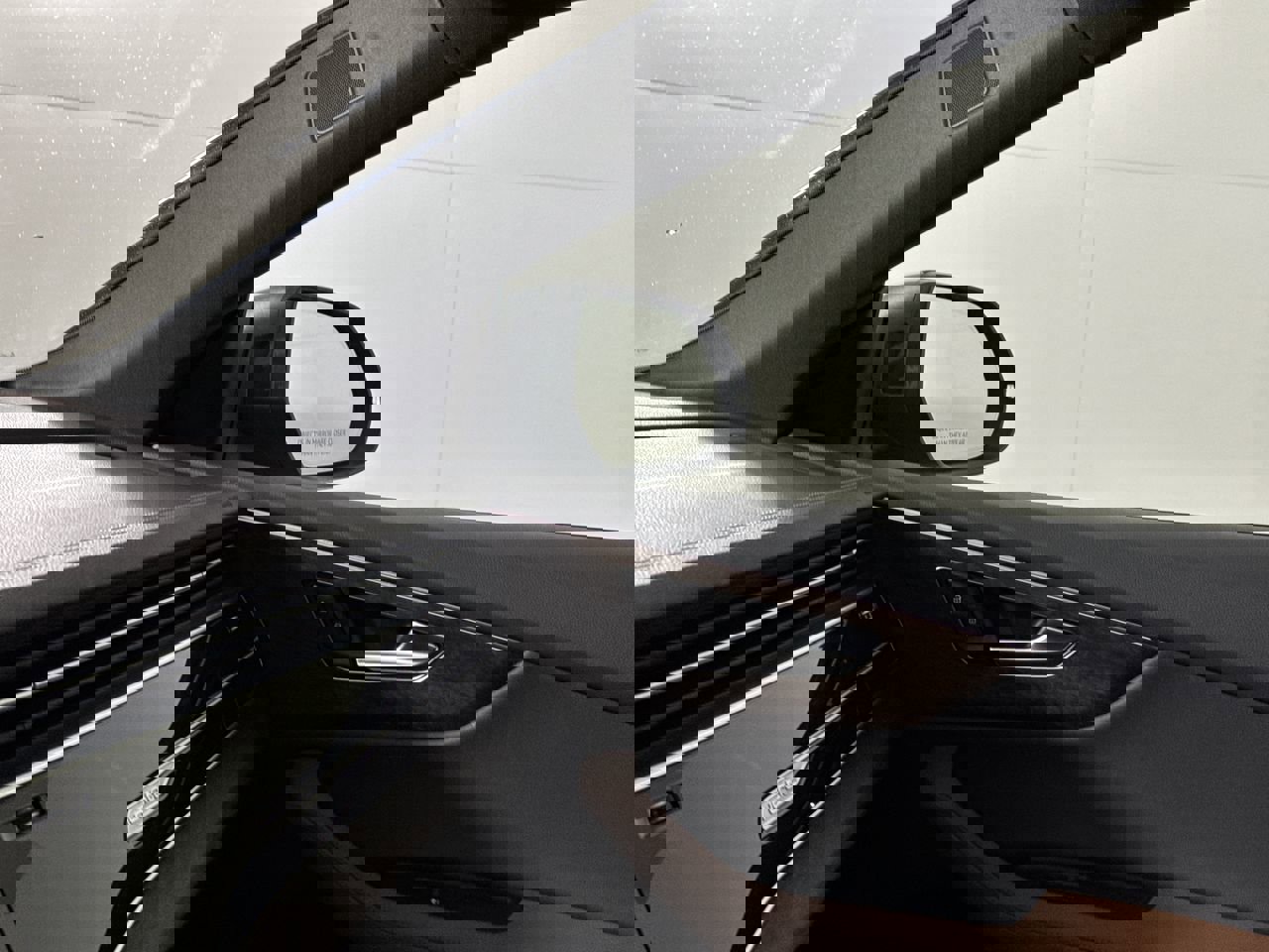 Used 2024 Audi Q8 Premium Plus w/ Premium Plus Package image 11