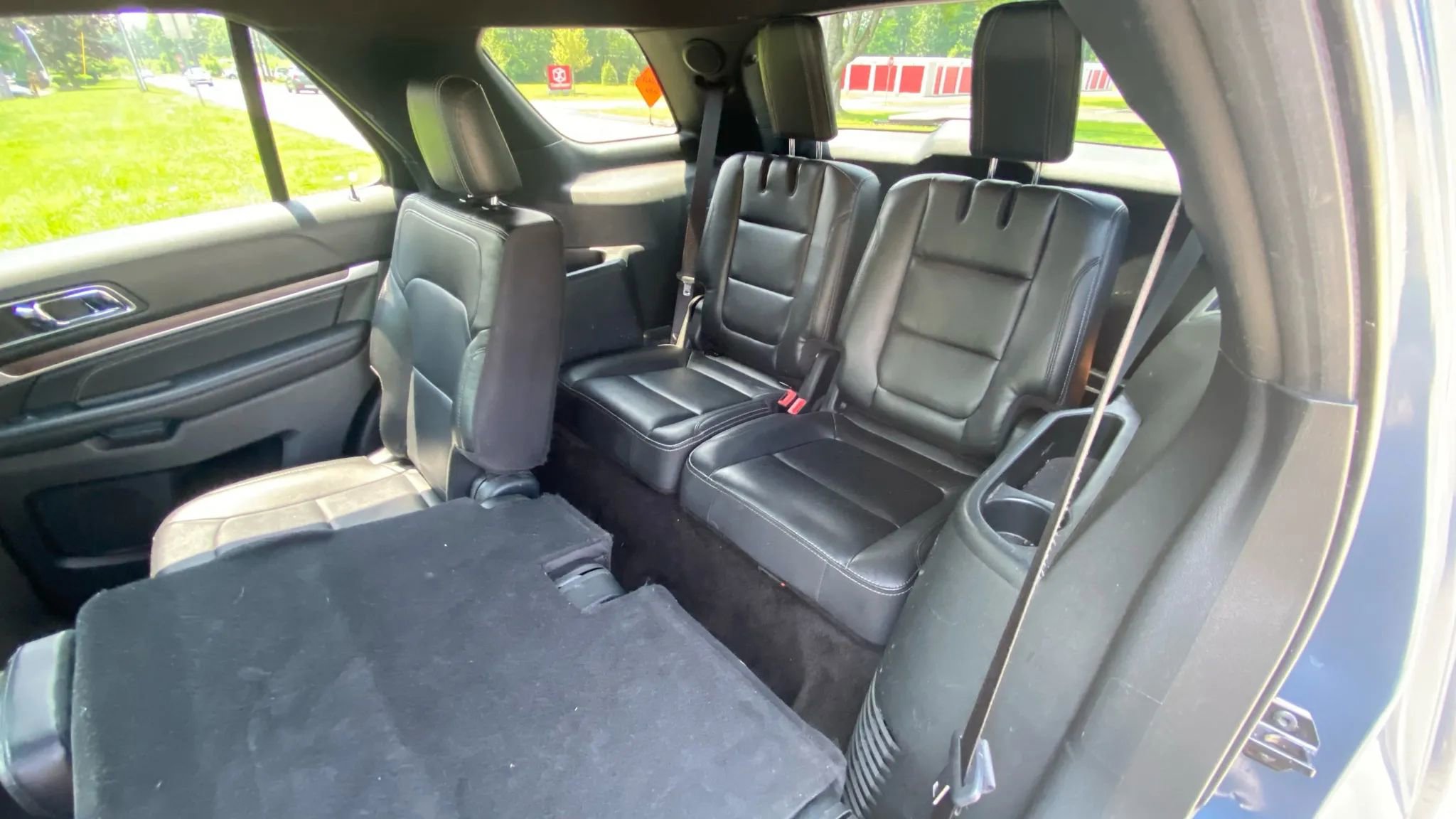 Used 2018 Ford Explorer Limited image 25