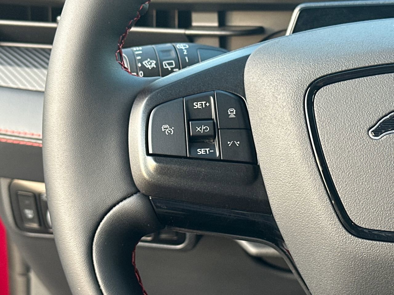 Certified 2025 Ford Mustang Mach-E Premium w/ Sport Appearance Package AWD/4WD image 28