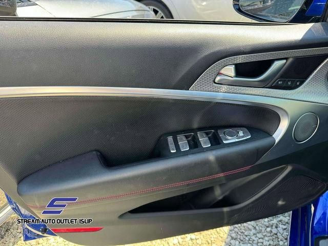 Used 2023 Genesis G70 2.0T w/ Sport Prestige Package image 16