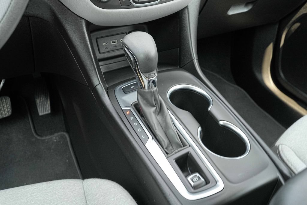 Used 2022 Chevrolet Equinox LS AWD/4WD image 33