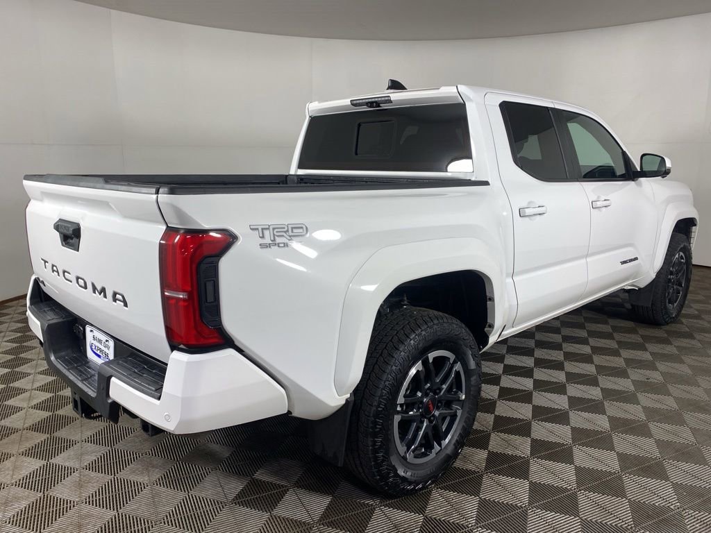 Used 2024 Toyota Tacoma TRD Sport w/ TRD Sport Premium Package AWD/4WD image 7