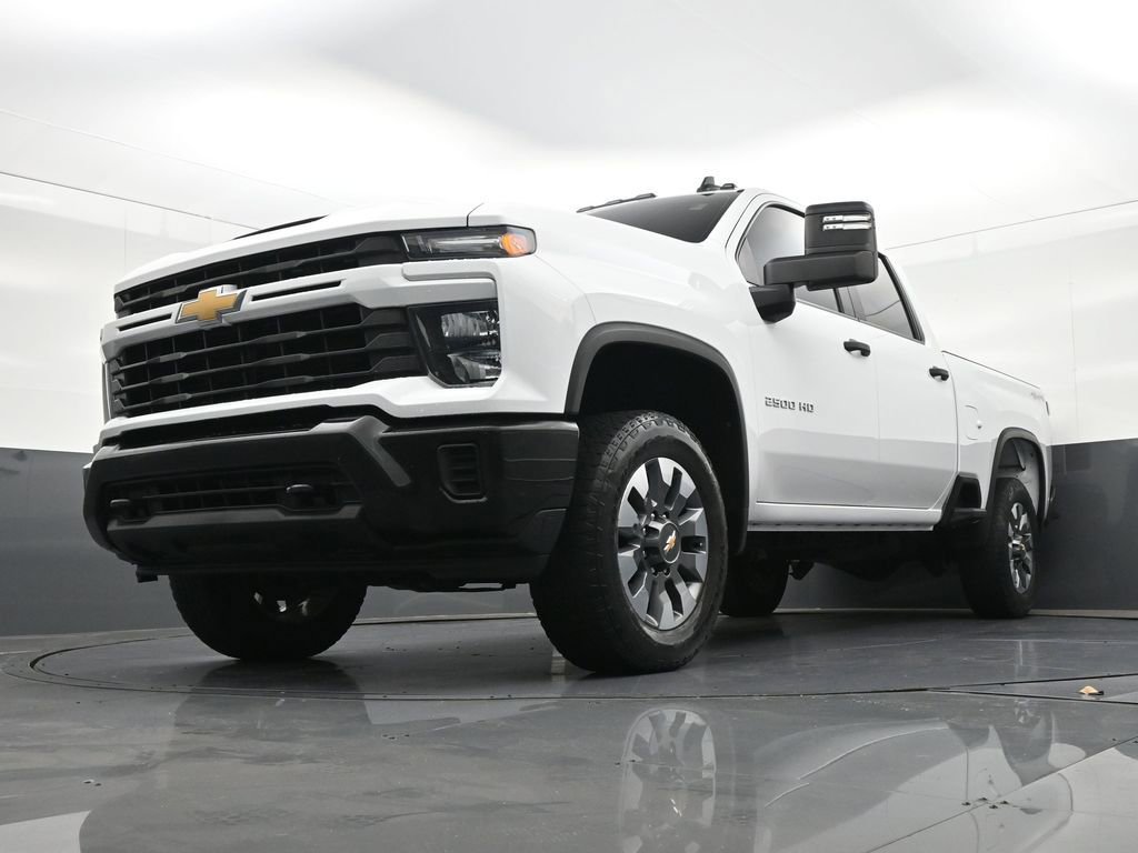 Used 2024 Chevrolet Silverado 2500 Custom w/ Custom Value Package AWD/4WD image 27