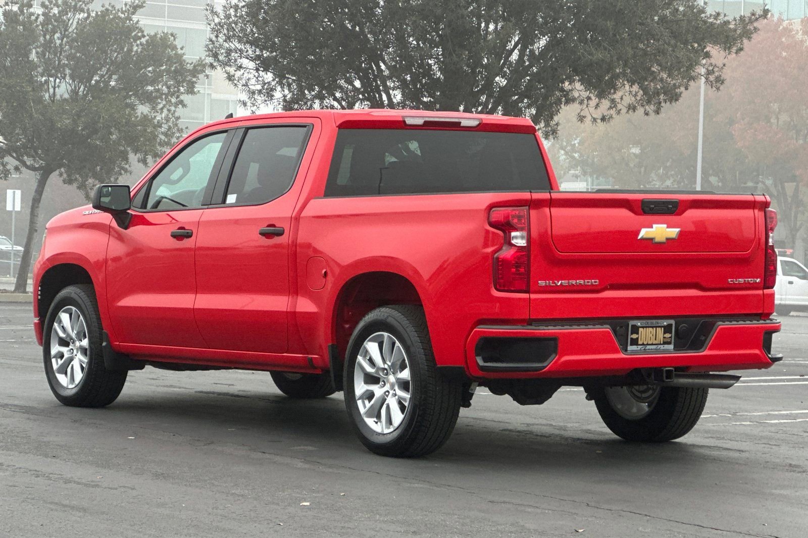 Used 2025 Chevrolet Silverado 1500 Custom image 6