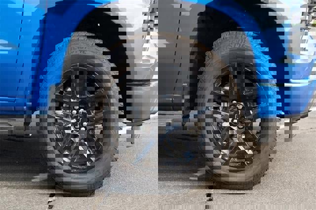 Used 2025 Chevrolet Silverado 1500 Custom image 21