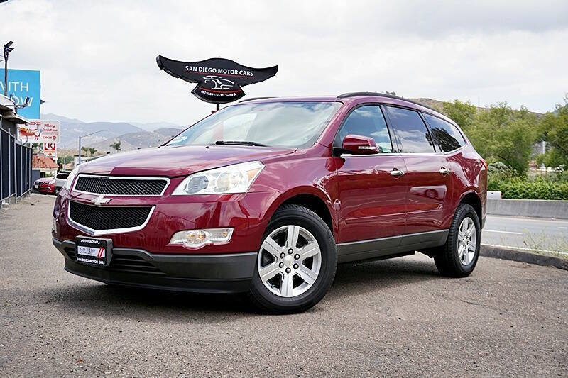 Used 2011 Chevrolet Traverse LT w/ Personal Connectivity Package AWD/4WD image 2