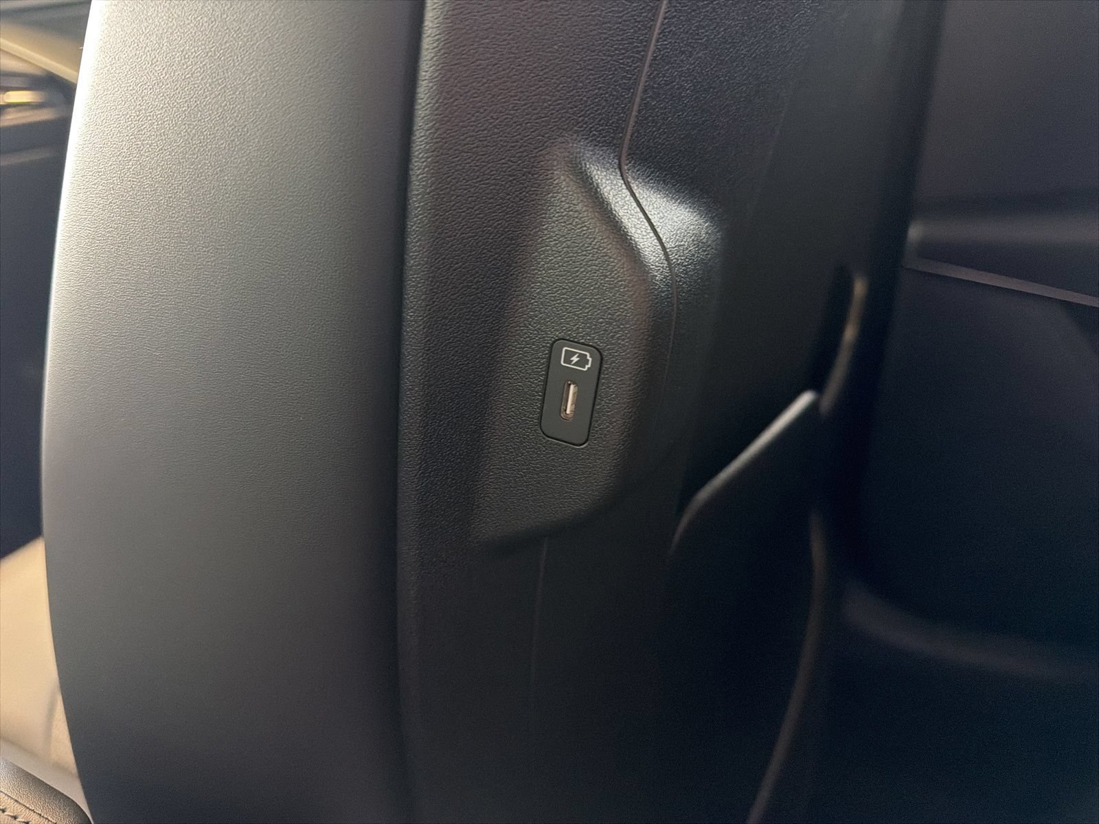 New 2026 Kia Niro EX FWD image 12