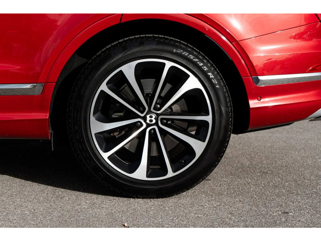 Used 2024 Bentley Bentayga Extended Wheelbase image 14