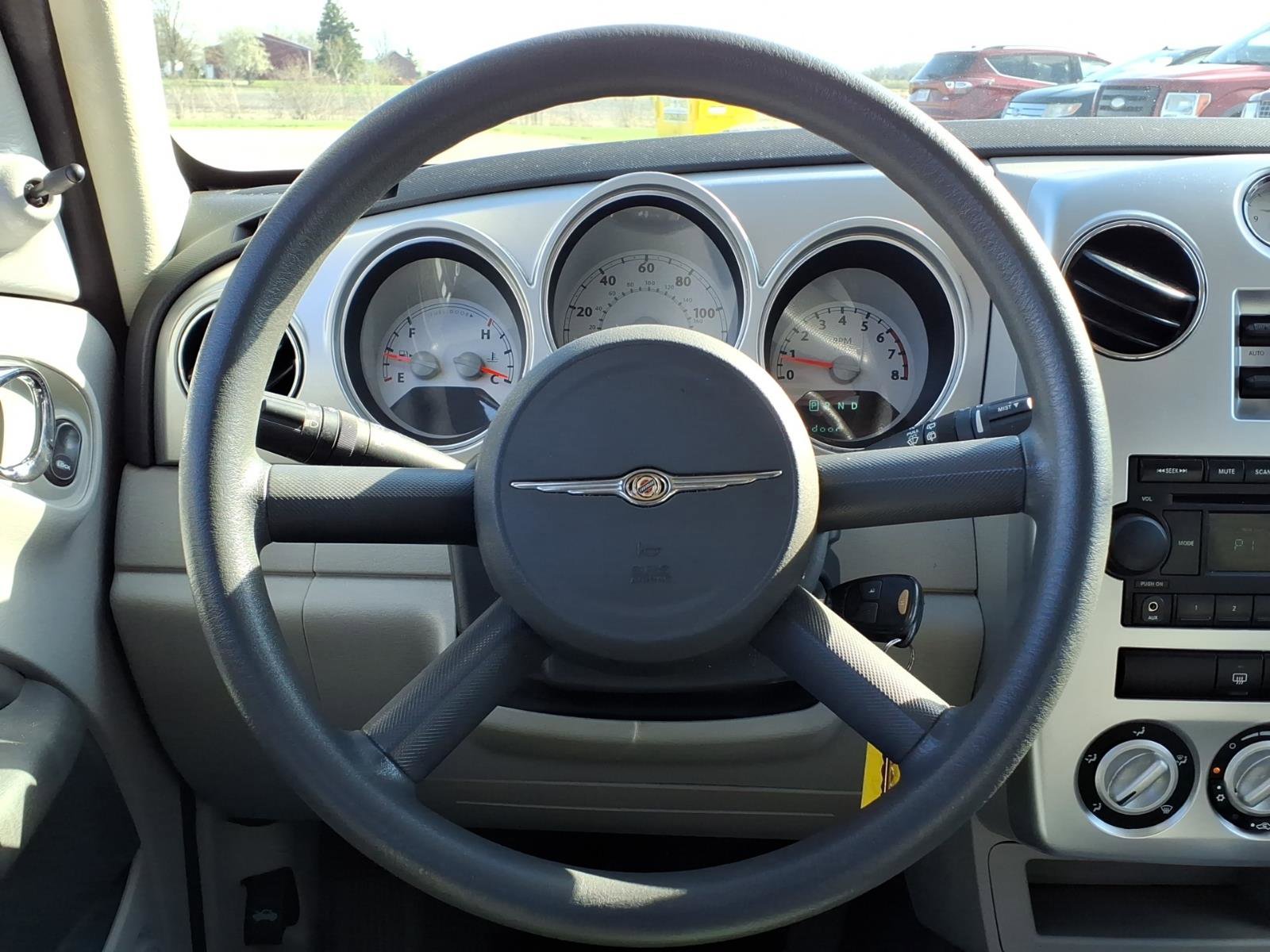 Used 2007 Chrysler PT Cruiser FWD image 13