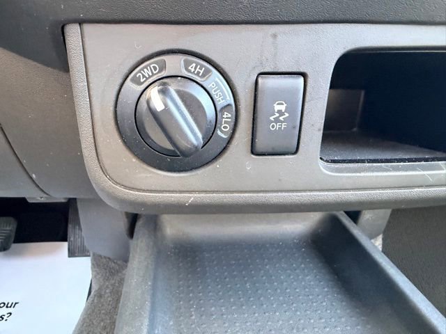 Used 2012 Nissan Xterra S image 28