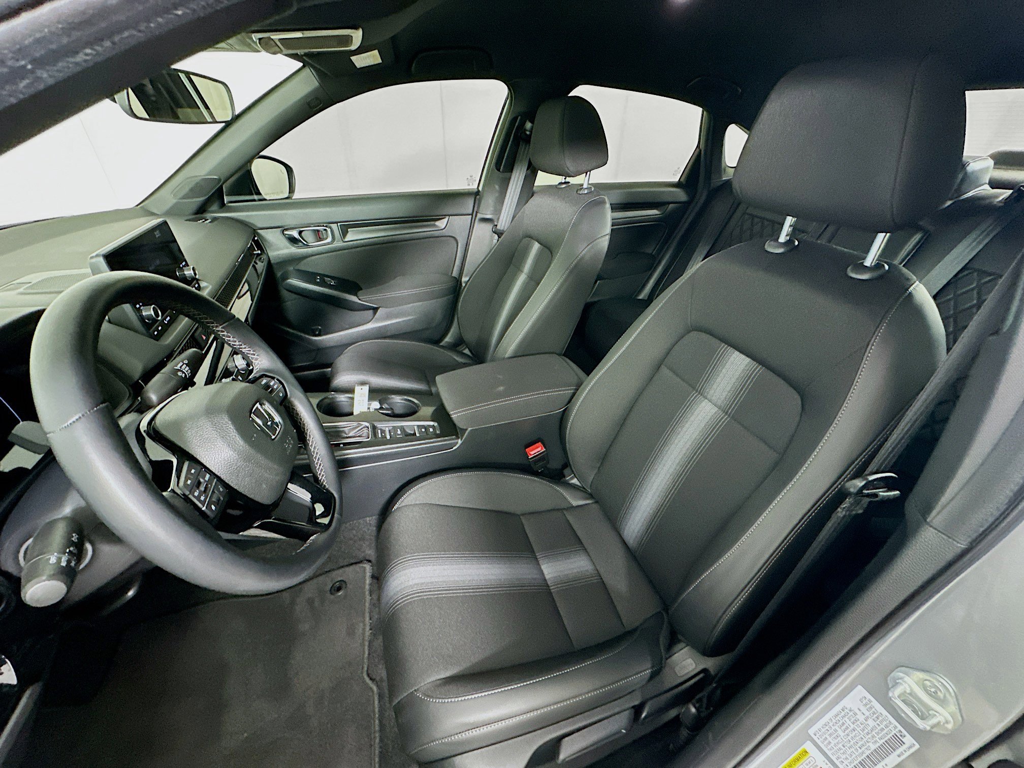 Used 2025 Honda Civic Sport image 13