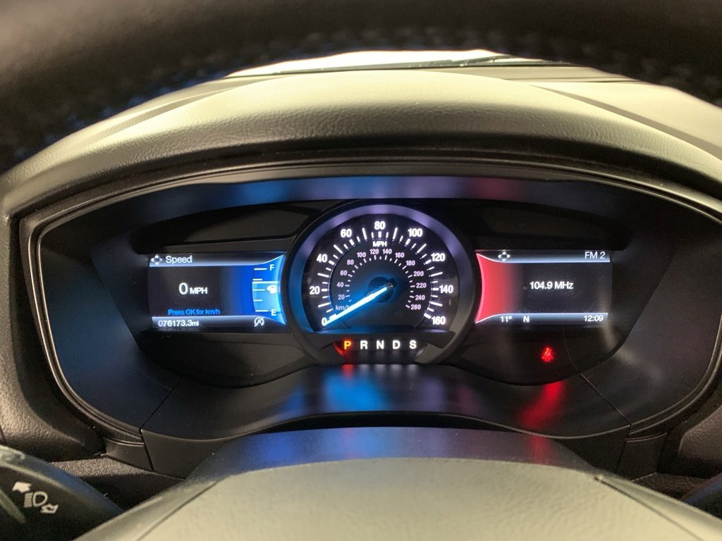 Used 2018 Ford Fusion SE w/ Equipment Group 201A image 18