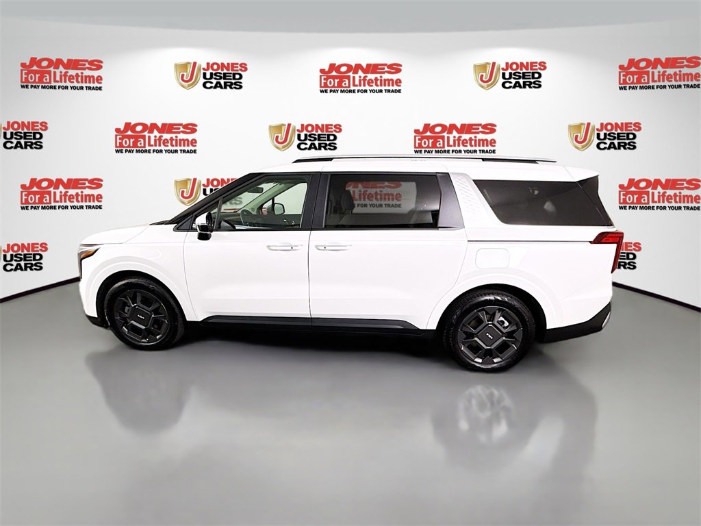 Used 2026 Kia Carnival EX image 15