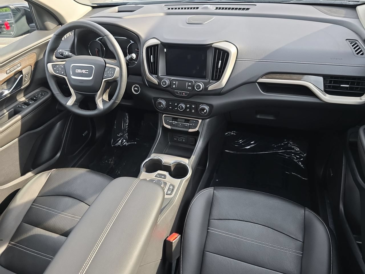 Used 2023 GMC Terrain Denali w/ Black Diamond Edition AWD/4WD image 31