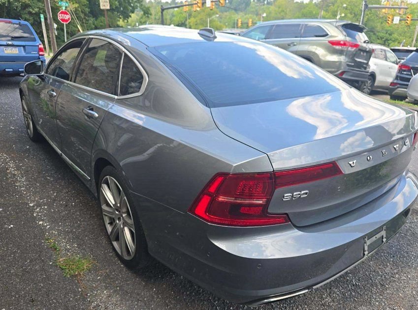 Used 2017 Volvo S90 T6 Inscription w/ Vision Package AWD/4WD image 4