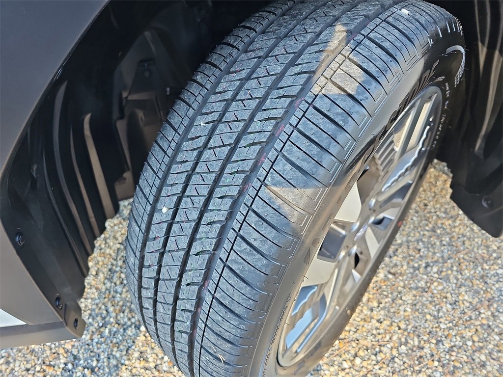 New 2025 Subaru Forester Touring image 32