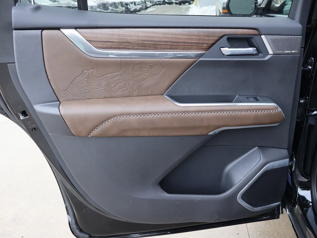 New 2026 GMC Acadia Denali Ultimate w/ LPO, Floor Liner Package image 25