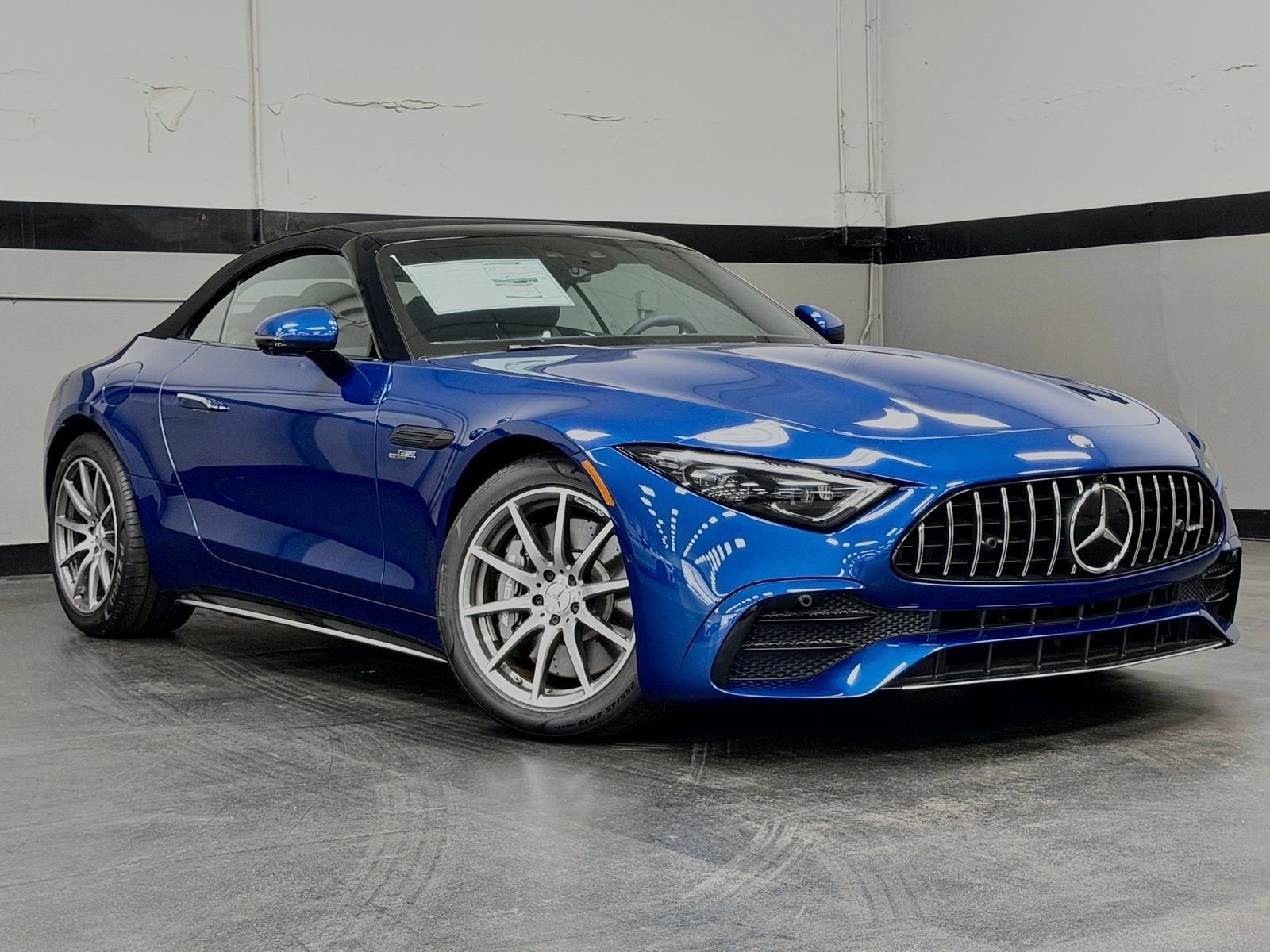 Used 2024 Mercedes-Benz SL 43 AMG image 2