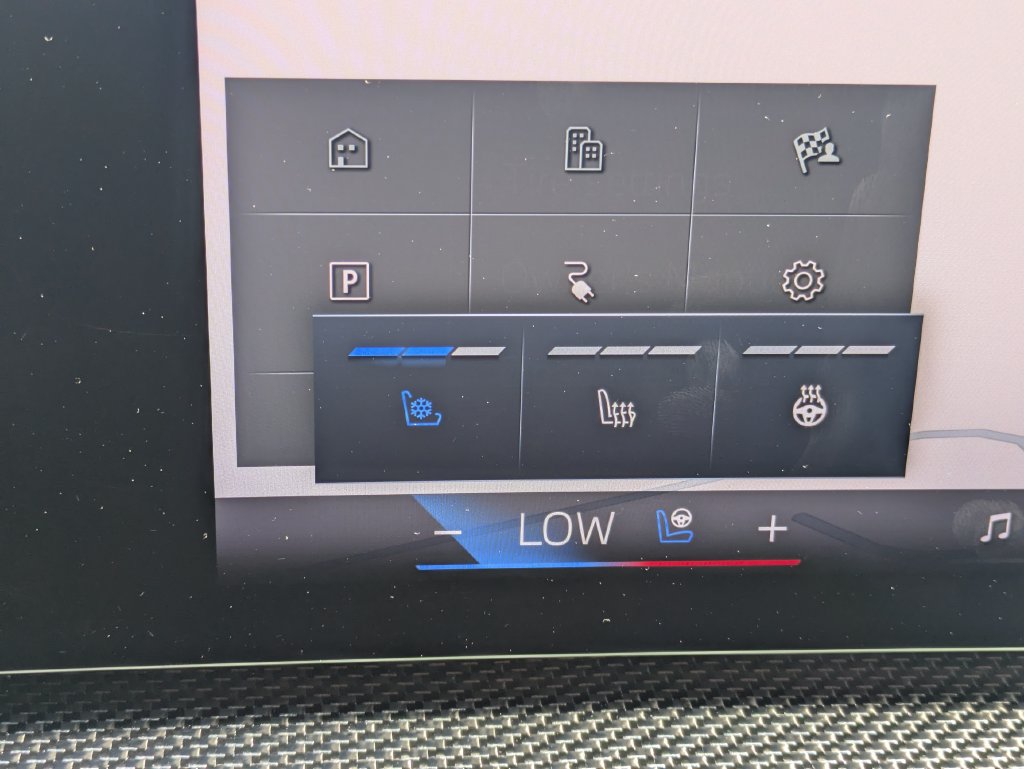 Used 2023 BMW i7 xDrive60 w/ Parking Assistance Package AWD/4WD image 38