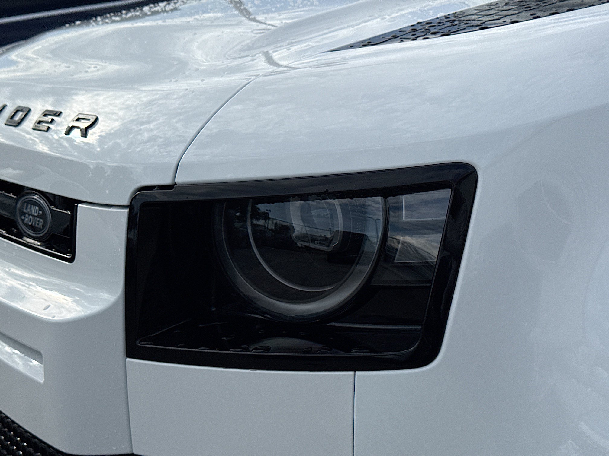 New 2026 Land Rover Defender 130 X-Dynamic SE AWD/4WD image 9