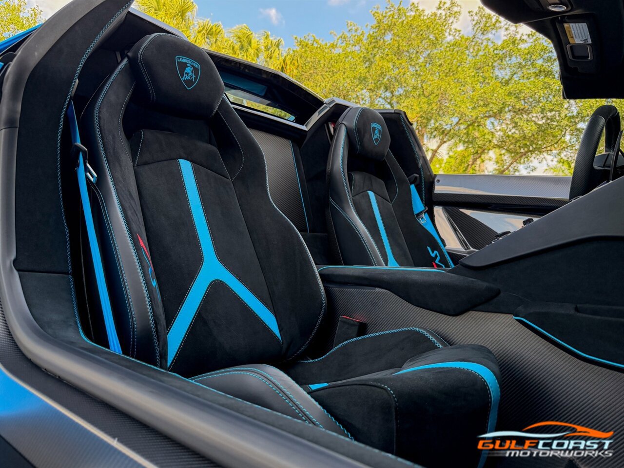 Used 2021 Lamborghini Aventador SVJ AWD/4WD image 33