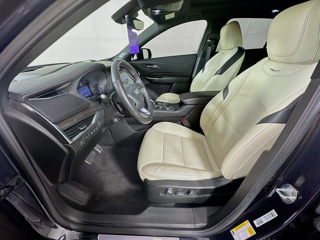 Used 2022 Cadillac XT4 Sport image 25