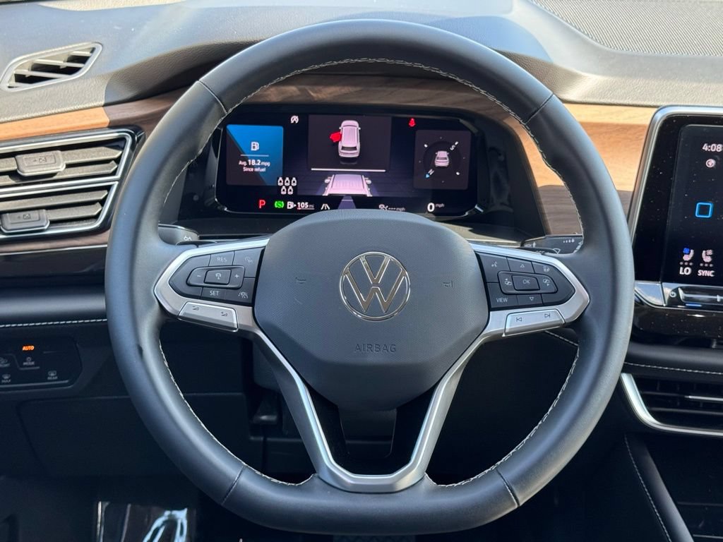 Used 2025 Volkswagen Atlas SE FWD image 8