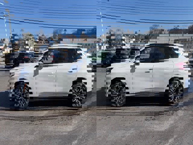 Certified 2025 BMW X3 xDrive30i w/ Premium Package image 4