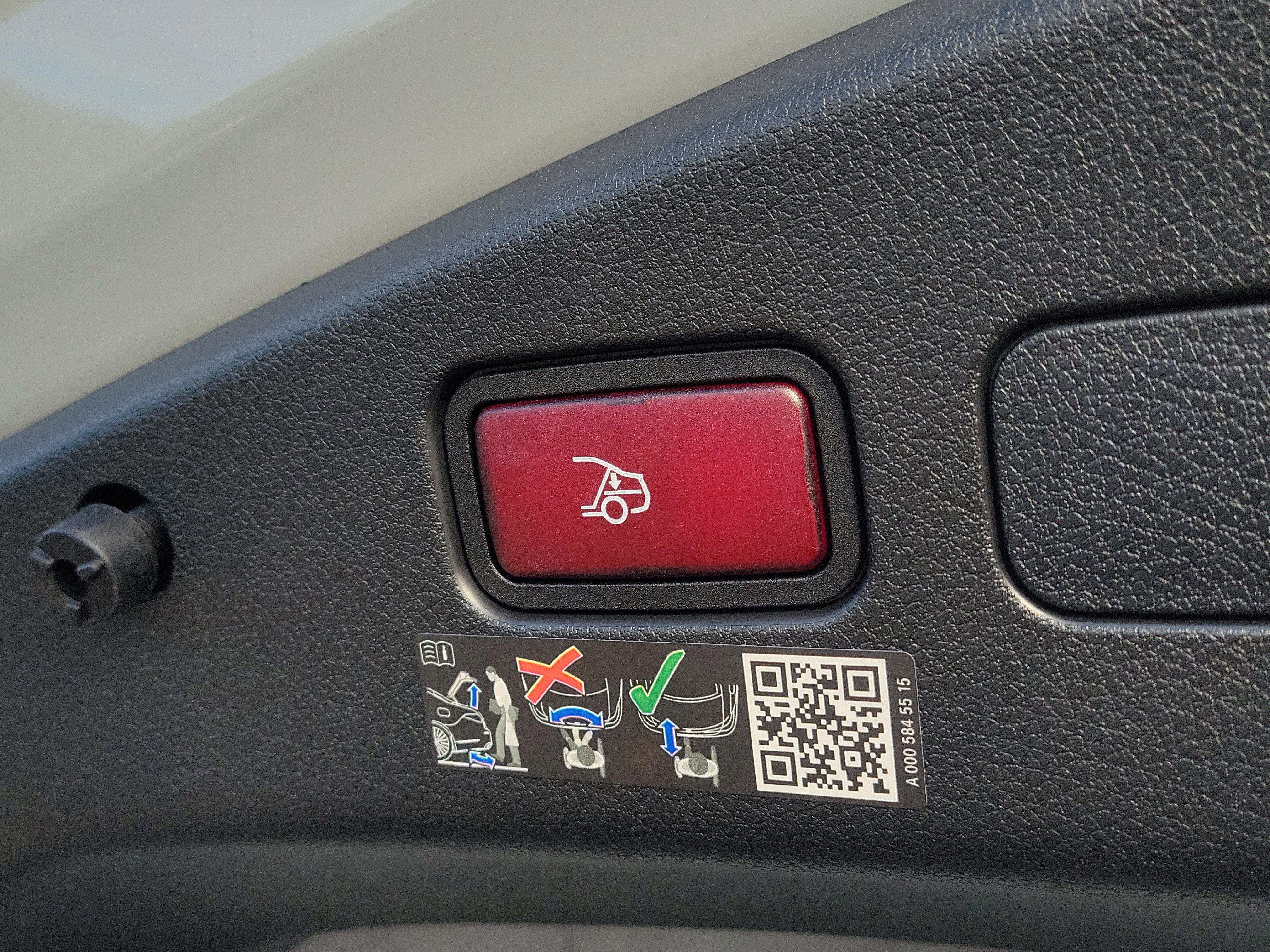 New 2026 Mercedes-Benz CLE 53 AMG 4MATIC Cabriolet image 28