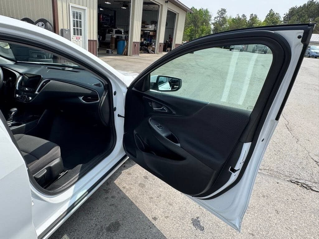 Used 2023 Chevrolet Malibu LT w/ Driver Confidence Package FWD image 35