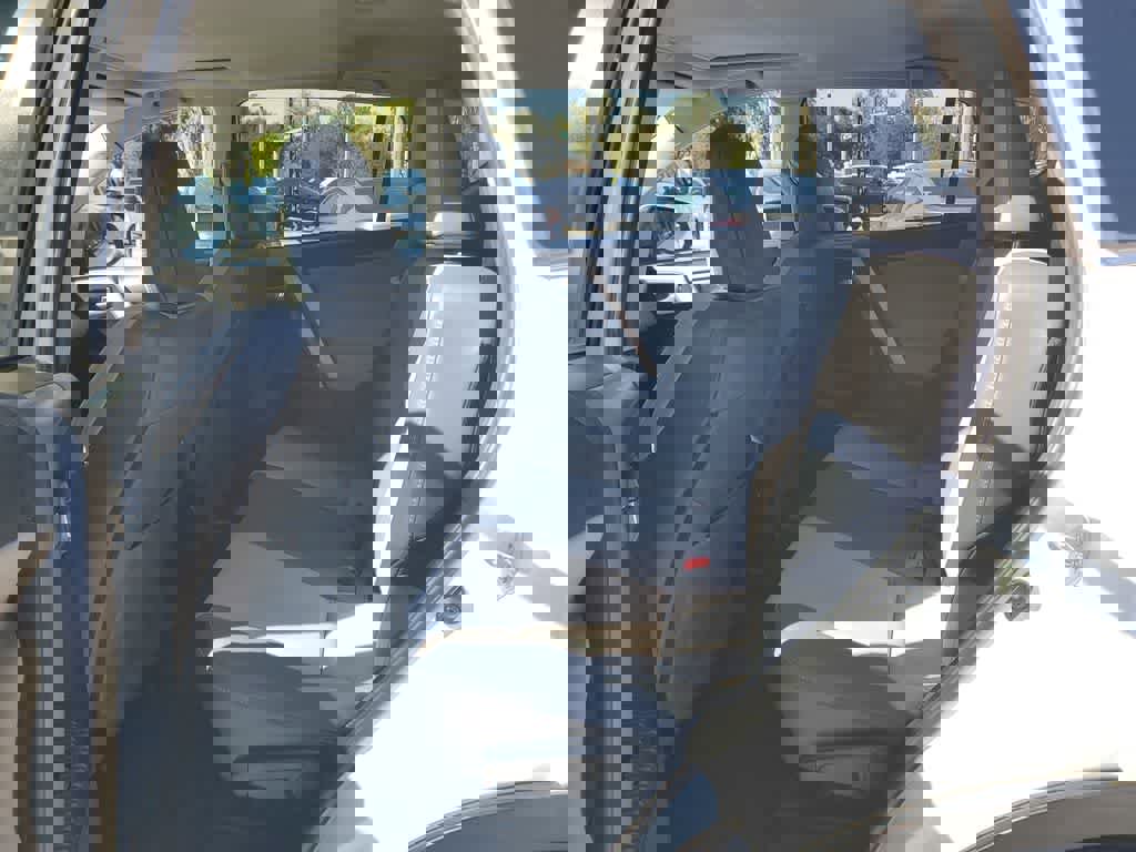 Used 2015 Toyota RAV4 Limited w/ Technology Package image 10