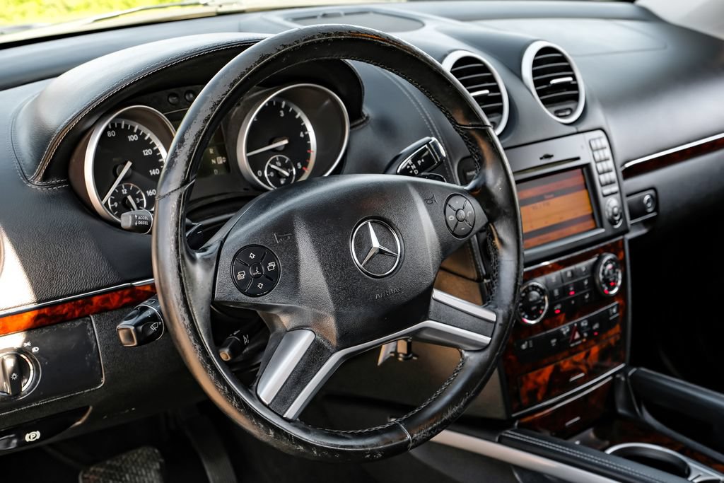 Used 2011 Mercedes-Benz GL 320 BlueTEC 4MATIC image 14