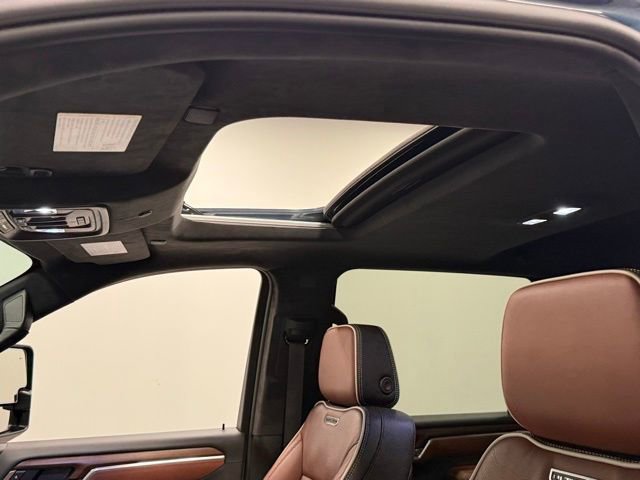 Used 2025 GMC Sierra 3500 Denali Ultimate image 30