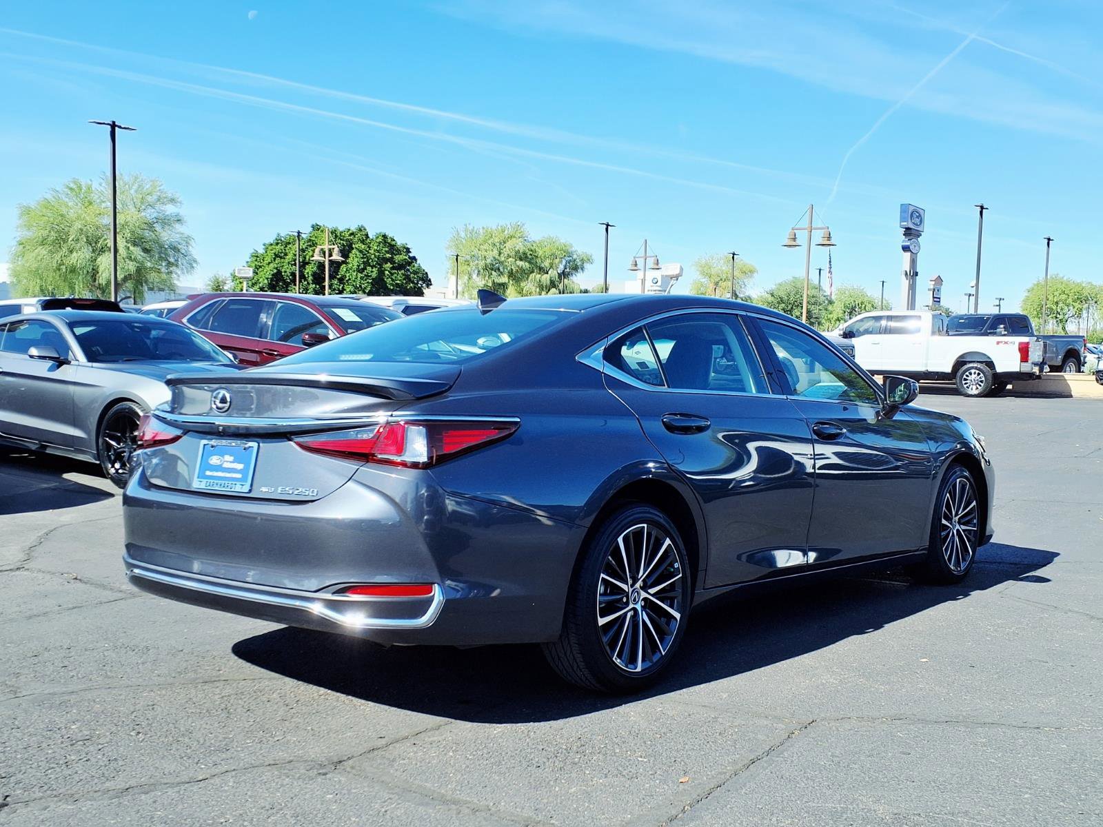 Used 2023 Lexus ES 250 w/ Premium Package image 6